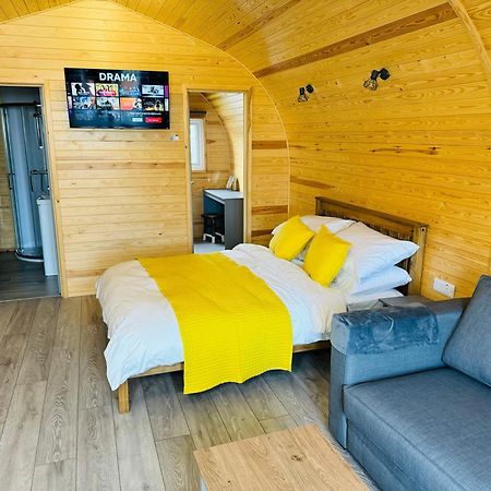 Ffrith Beach Glamping With Hot Tub Hotel Prestatyn Ngoại thất bức ảnh