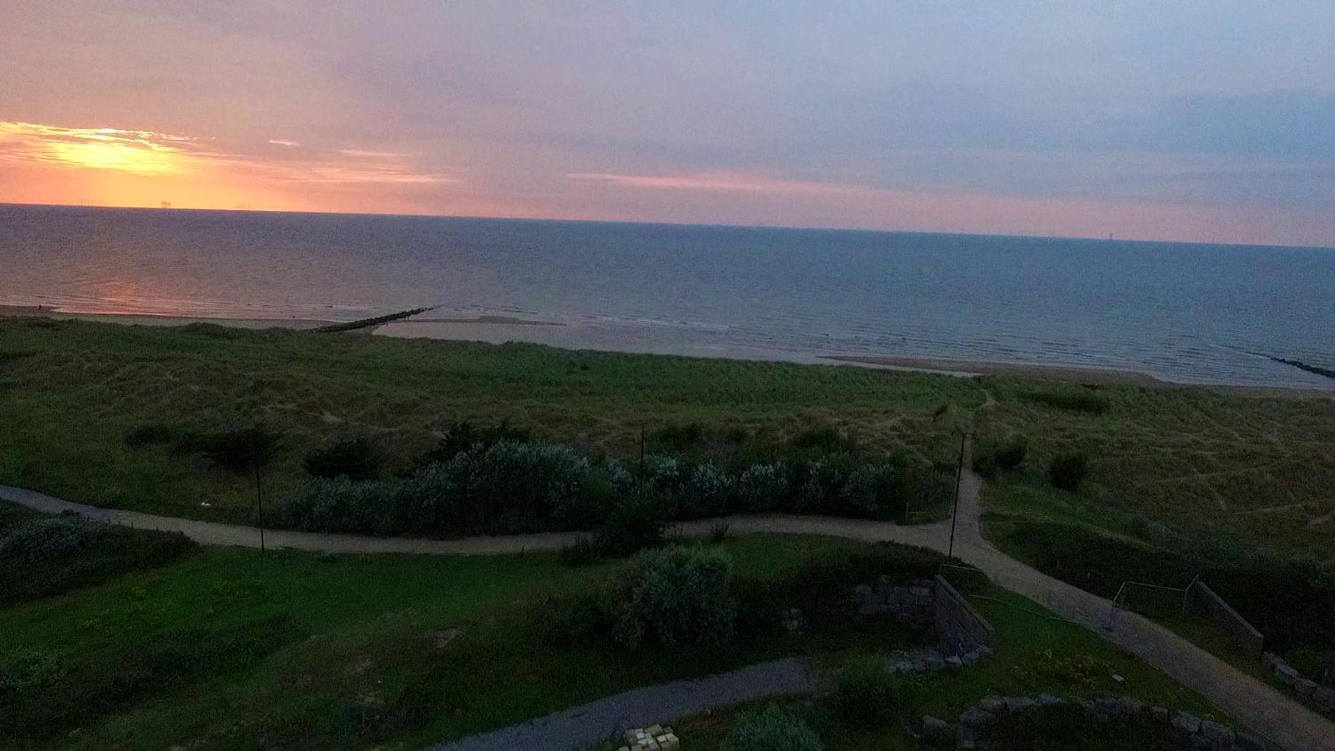 Ffrith Beach Glamping With Hot Tub Hotel Prestatyn Ngoại thất bức ảnh